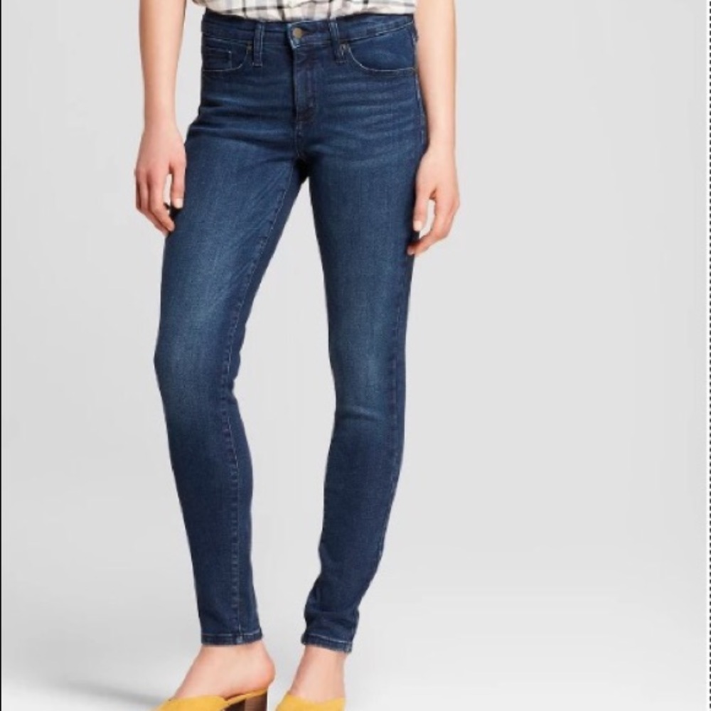 High Rise Skinny Jeans NWT